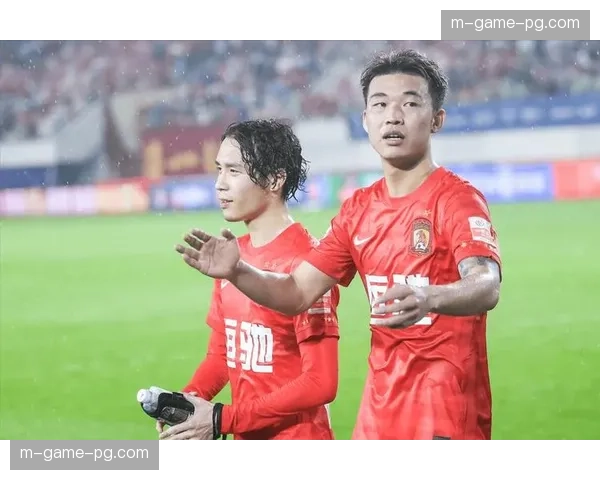 费利佩孤立无援难发挥支点作用 蓉城外援在日韩防线前陷入困境